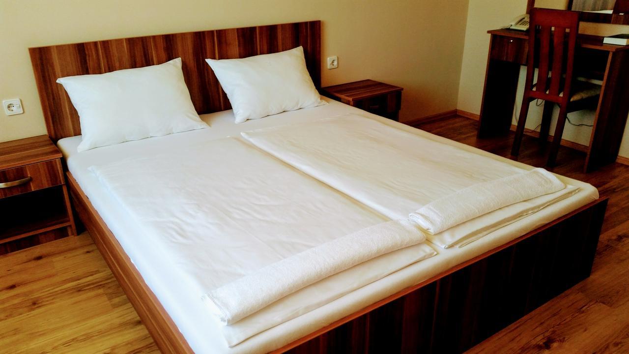 Hotel Sormester Szarvas Extérieur photo