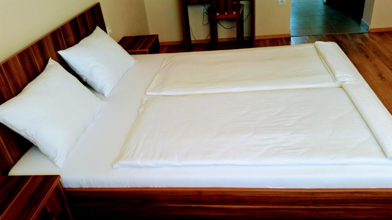 Hotel Sormester Szarvas Extérieur photo